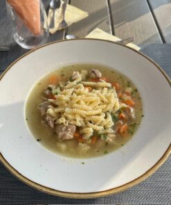 Lakodalmas-csirkeragu-leves