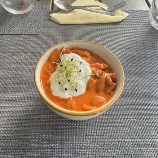 PAPRIKÁS-TEJFÖLÖS GOMBAMÁRTÁS